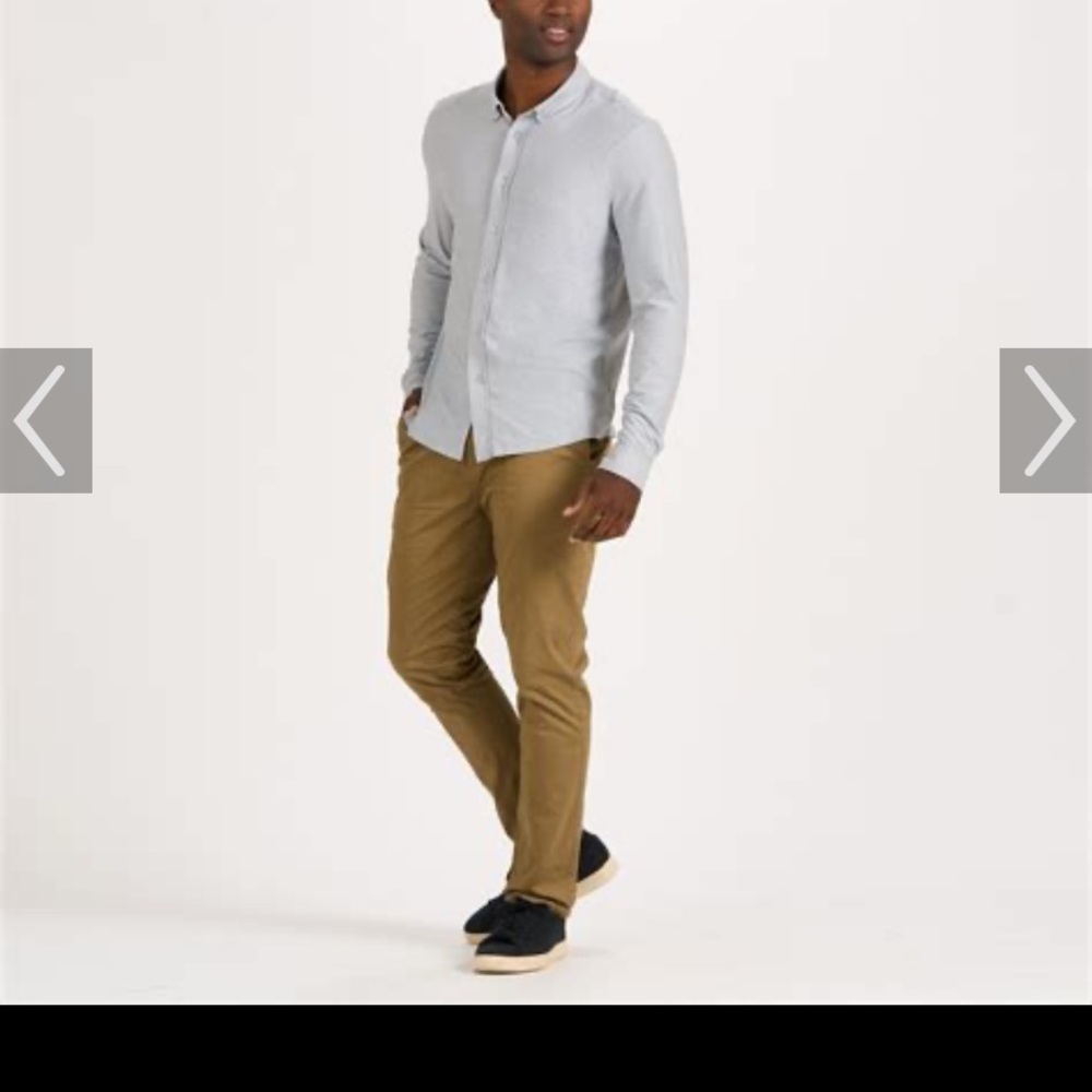 NWT Vuori strato shirt size L in platinum heather(light grey)